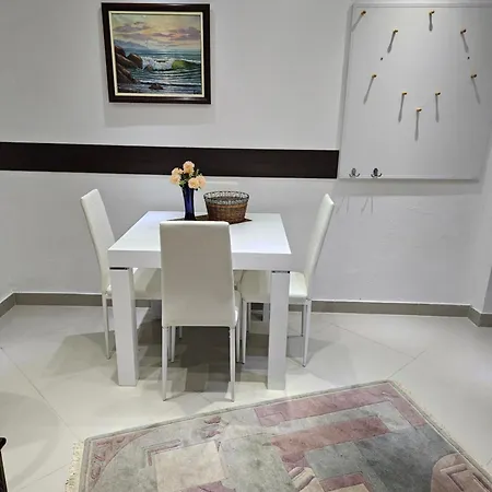 Apartment Komforan, Moderan Mary