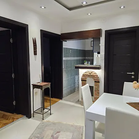 Komforan, Moderan Mary Apartment *