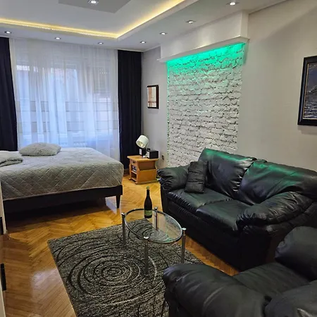 Komforan, Moderan Mary Apartment *